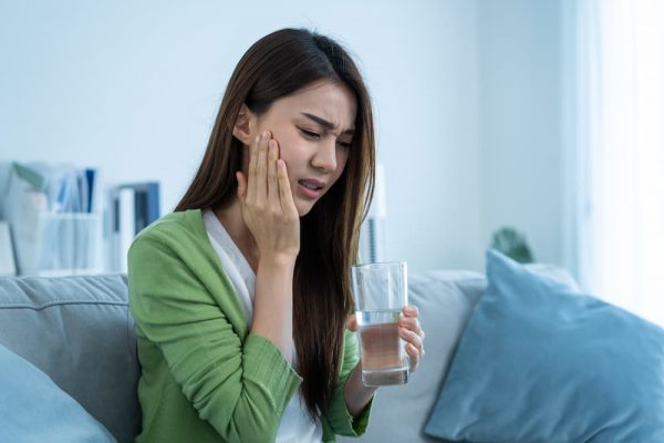 牙齒按壓會痛怎麼辦？咬下去會痛有沒有自救辦法